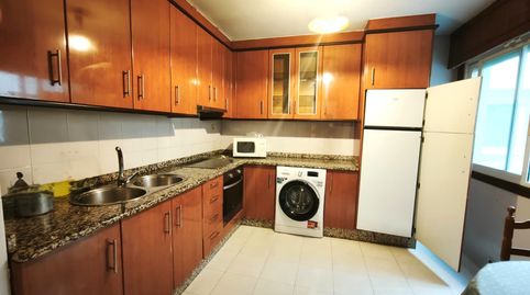 Foto 2 de Piso en venta en Rúa Do Conde de Torrecedeira, 60, Berbés - Peritos, Vigo