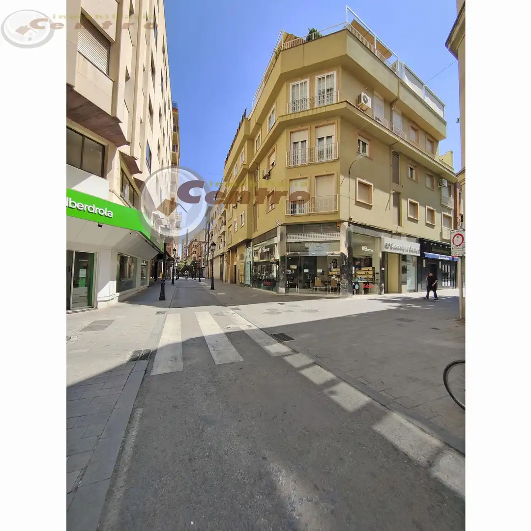 Vista exterior de Apartament en venda en Albacete amb Aire condicionat, Calefacció i Terrassa