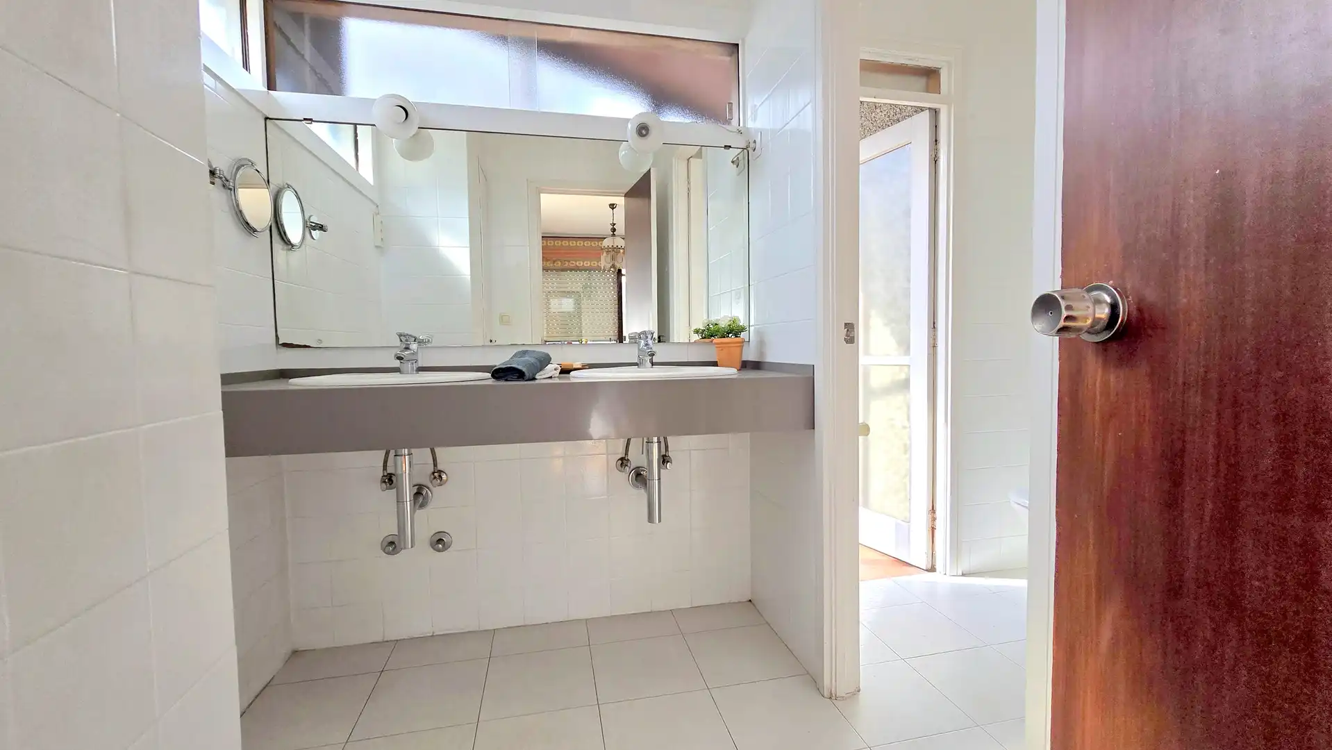 Badezimmer von Wohnung zum Verkauf in Vigo  mit Heizung, Parkett und Abstellraum