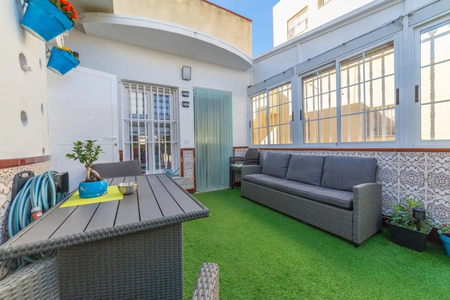 Terrasse von Erdgeschoss zum Verkauf in Los Alcázares mit Klimaanlage, Terrasse und Abstellraum