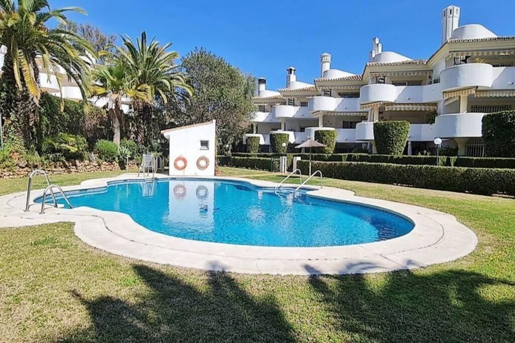 Exterior view of Planta baja to rent in Mijas  with Private garden, Terrace and Community pool