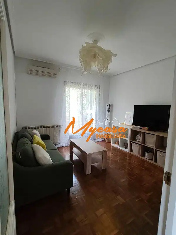 Living room of Flat for rent in Alcorcón  with Air Conditioner, Heating and Balcony