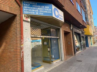 Local comercial en venda a Calle Maestro Nicolás