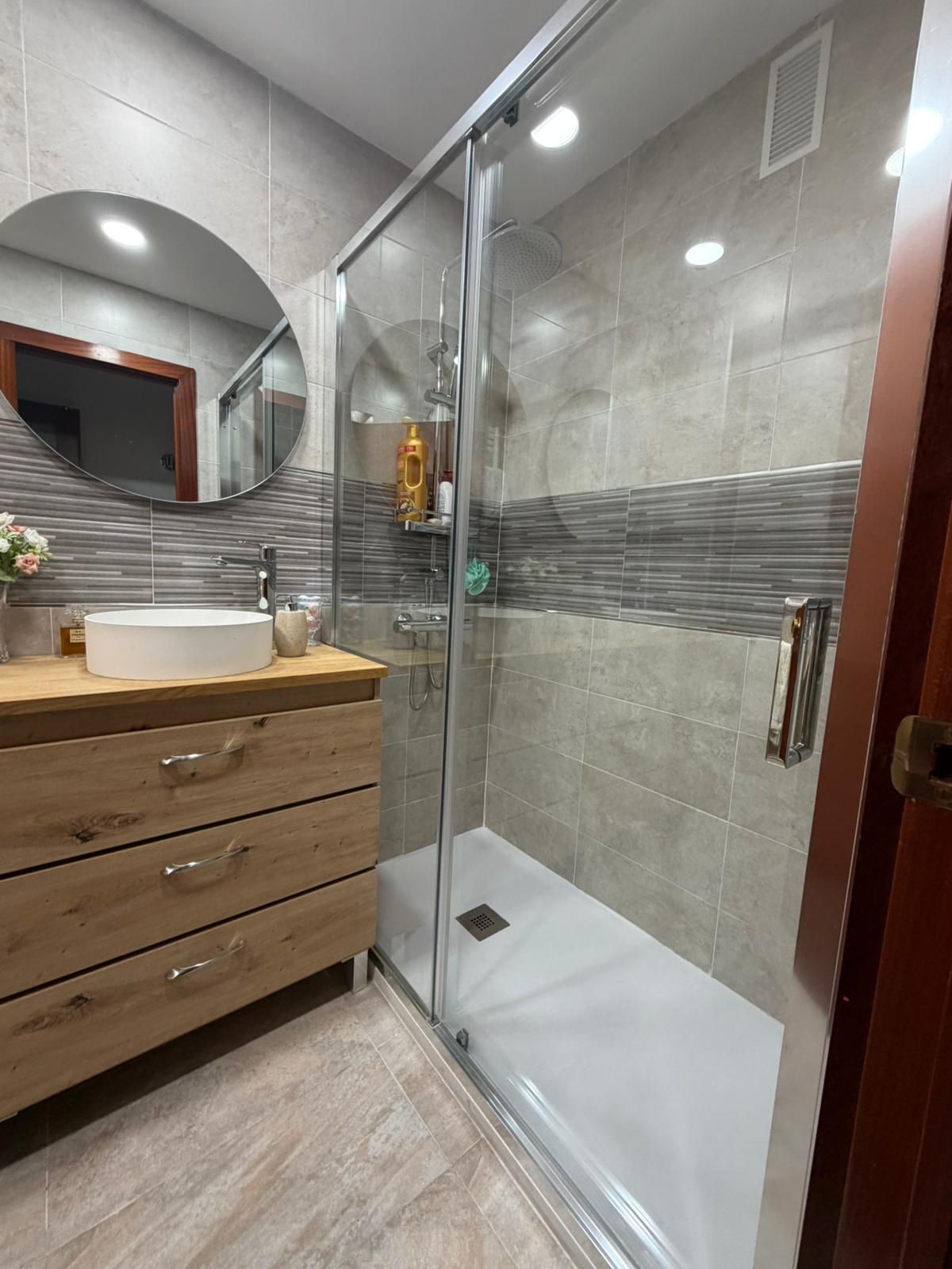 Bathroom of Flat for sale in Badalona  with Heating and Balcony