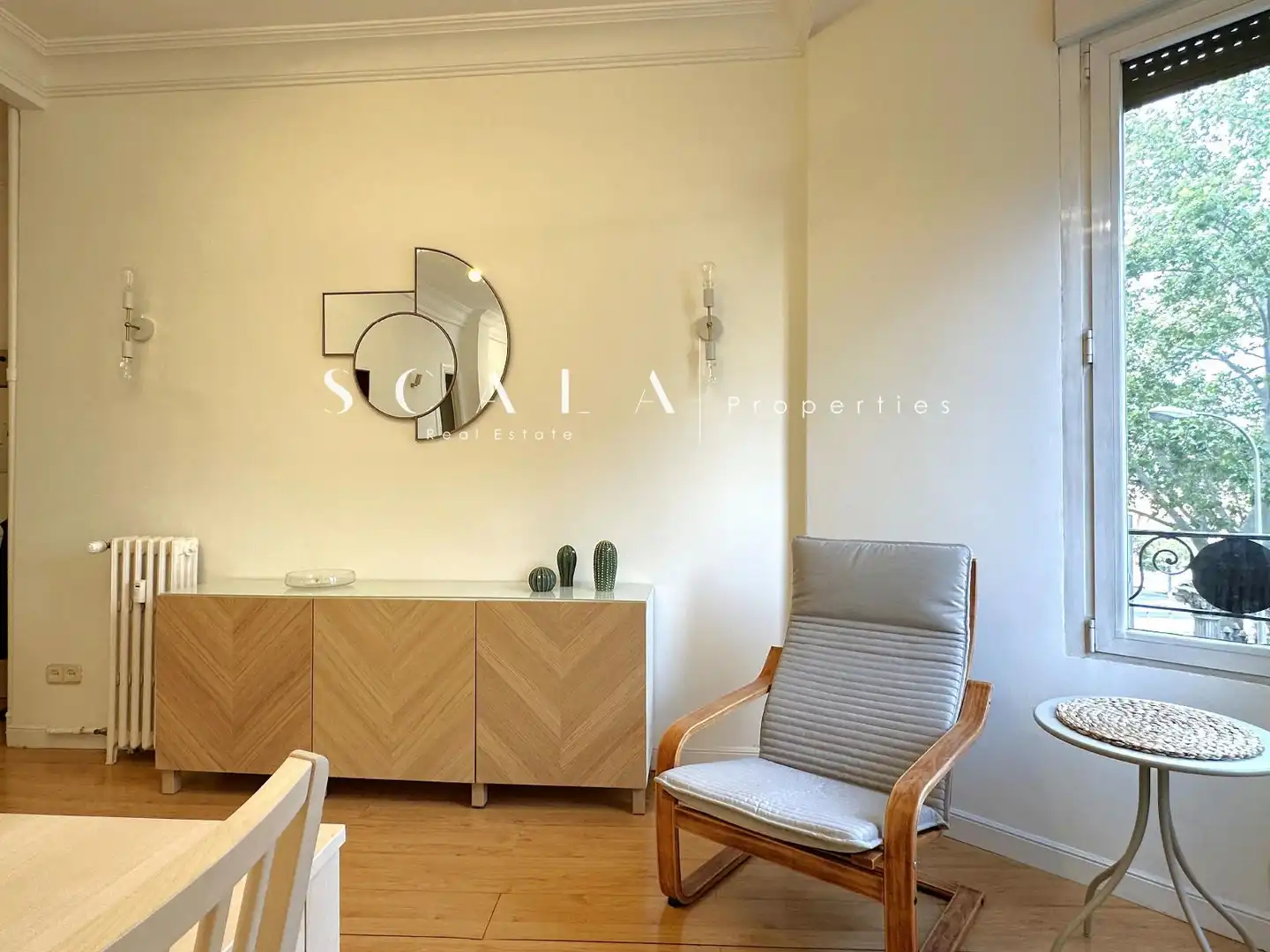 Wohnung zur Miete in Infanta Isabel, Jerónimos