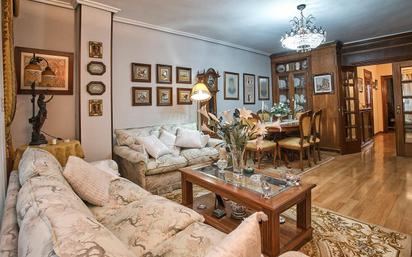 Living room of Flat for sale in Valladolid Capital  with Heating