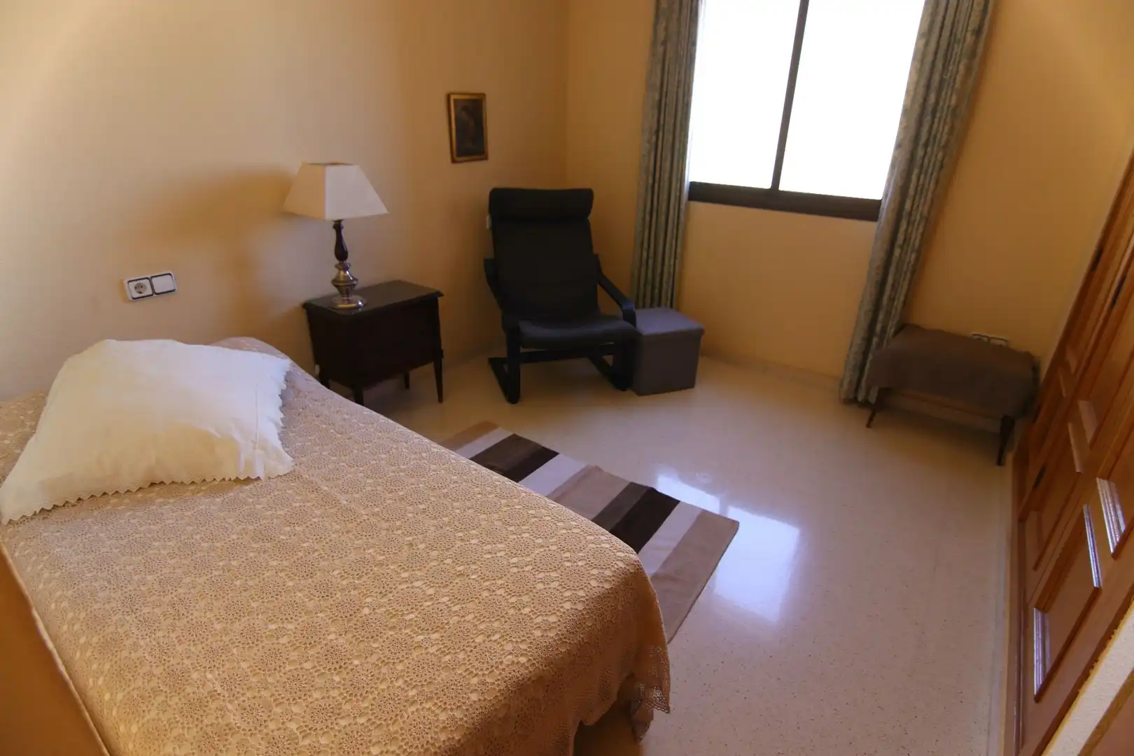 Habitación de Piso en venta en Benidorm con Aire acondicionado, Terraza y Amueblado