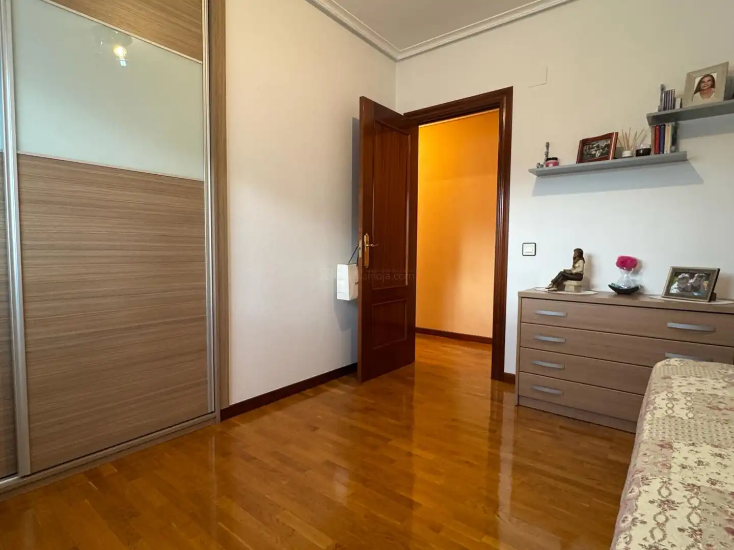 Bedroom of Flat for sale in  Logroño  with Heating, Parquet flooring and Storage room