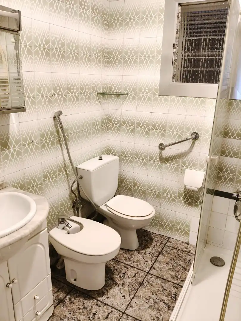 Badezimmer von Wohnung zum Verkauf in Barcelona mit Heizung