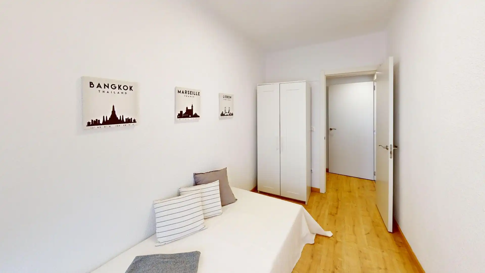 Schlafzimmer von Wohnung zum Verkauf in Valencia mit Balkon