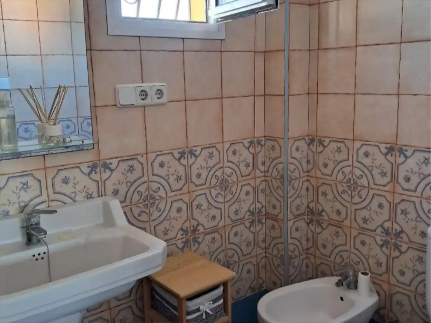 Bany de Pis de lloguer en Oliva Playa