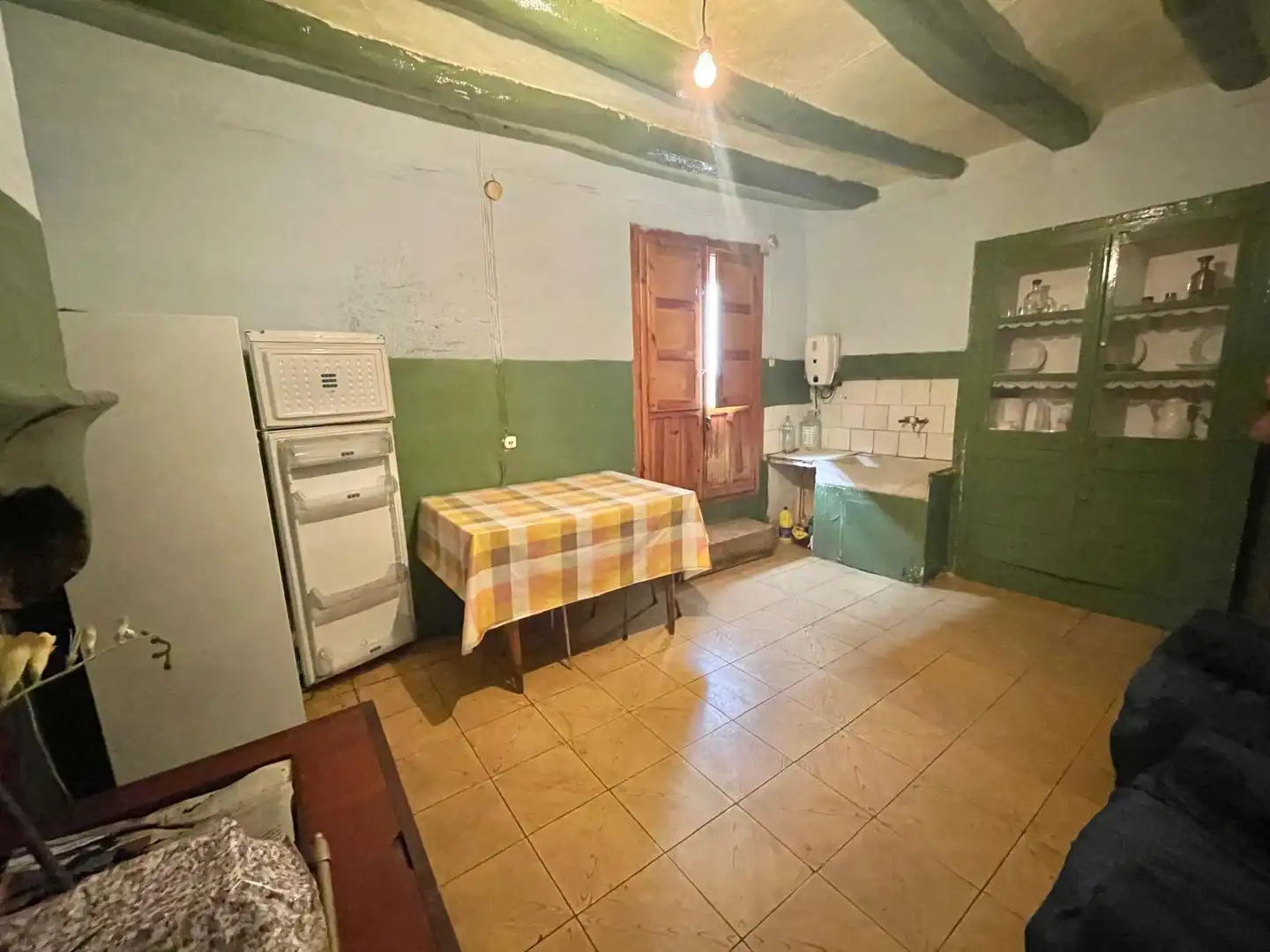 Cuina de Finca rústica en venda en Calatorao amb Jardí privat, Traster i Balcó