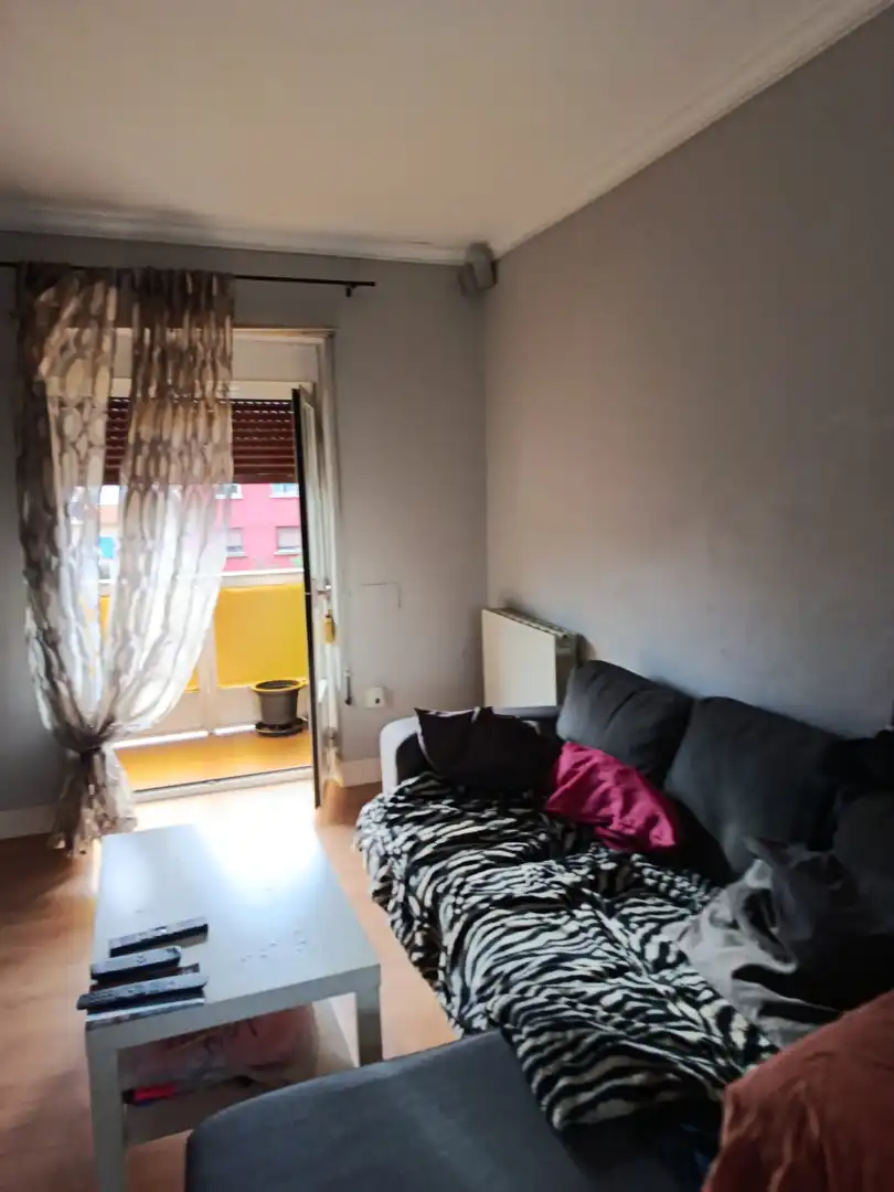 Dormitori de Apartament en venda en Ortuella amb Calefacció, Moblat i Forn