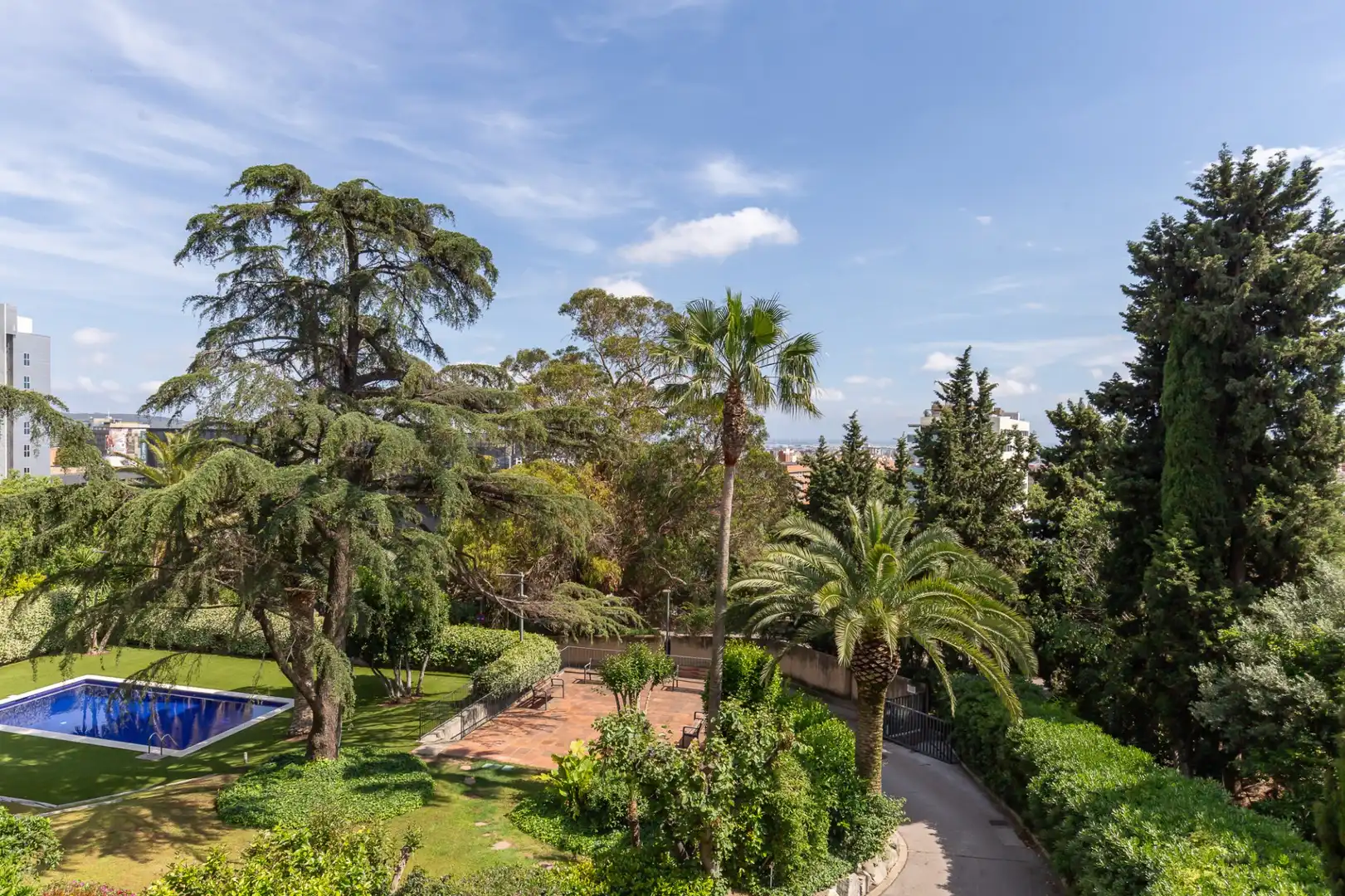 Jardín de Piso en venta en Esplugues de Llobregat con Aire acondicionado, Calefacción y Trastero