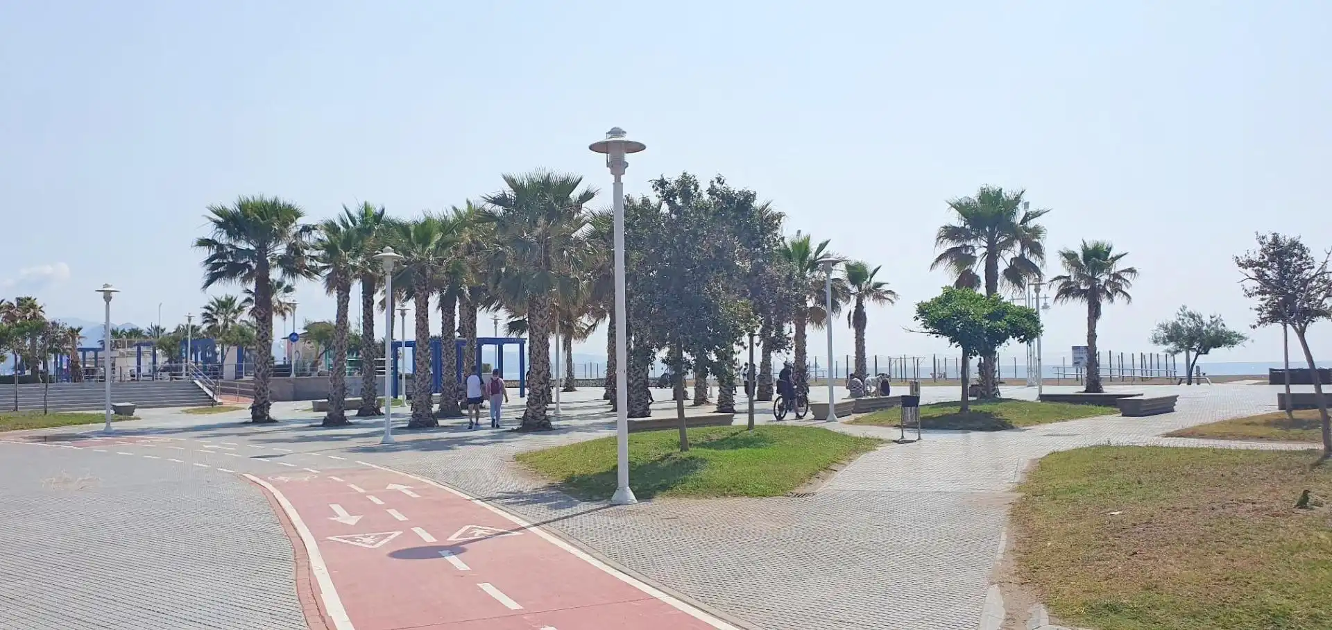 Außenansicht von Garage zum Verkauf in Málaga