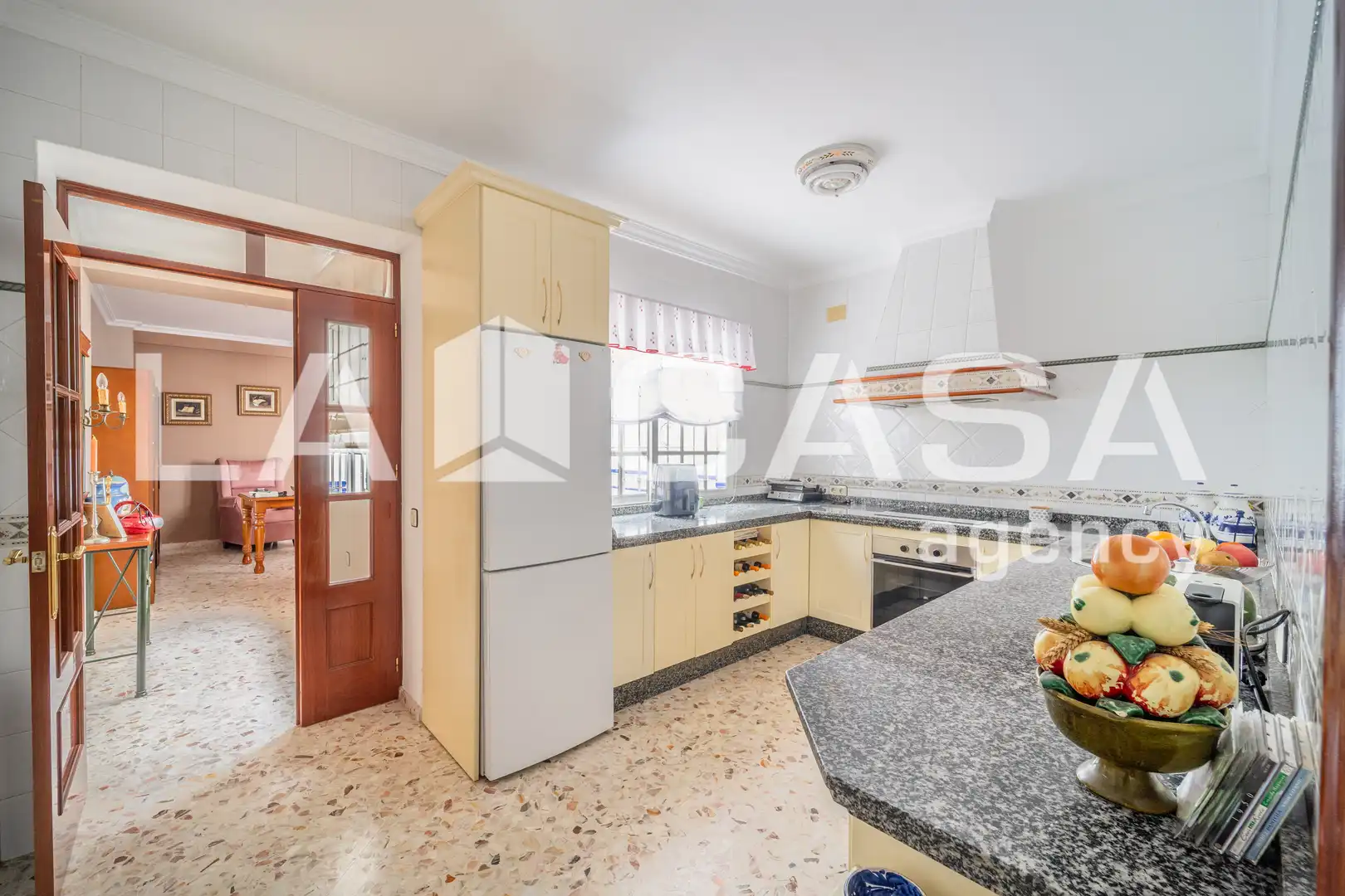 Küche von Haus oder Chalet zum Verkauf in Dos Hermanas mit Terrasse, Abstellraum und Balkon