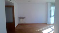 Living room of Flat for sale in  Madrid Capital  with Heating, Storage room and Community pool