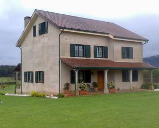 Vista exterior de Casa o xalet en venda en Brión amb Piscina