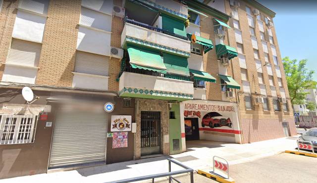 Garaje en Alquiler en N/A, -1 en Linarejos