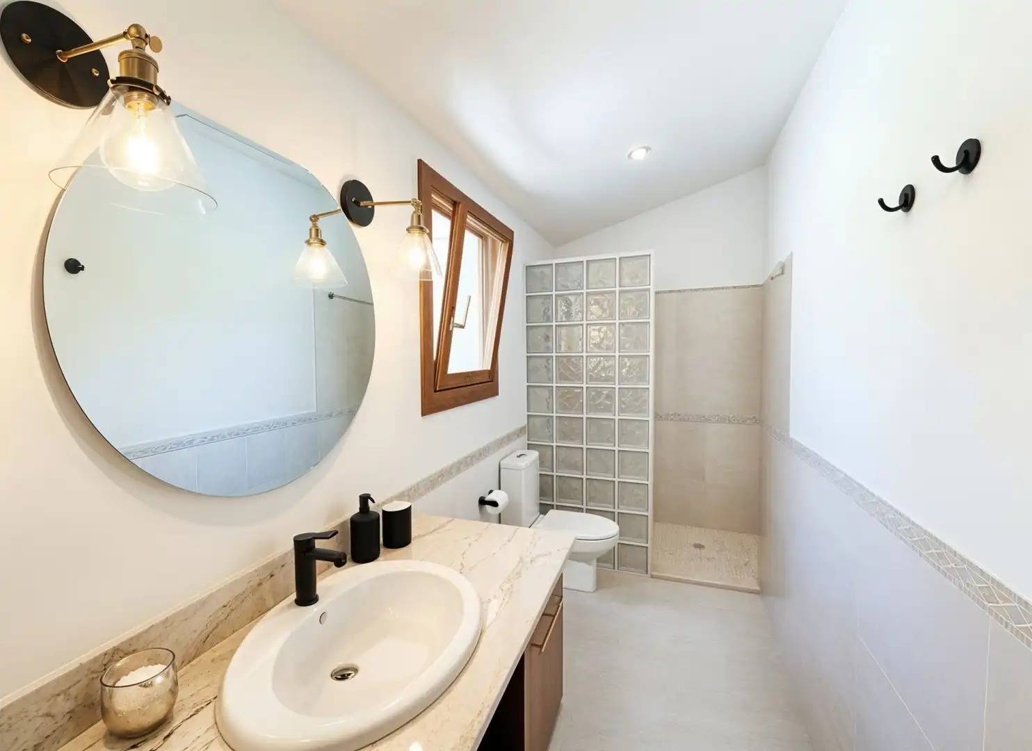 Bathroom of Houses for rent in Campanet  with Heating, Private garden and Terrace