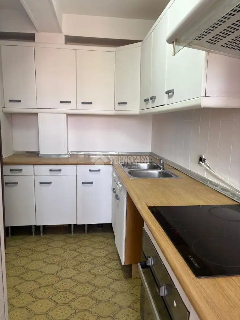 Cuina de Pis en venda en Móstoles amb Aire condicionat, Calefacció i Terrassa