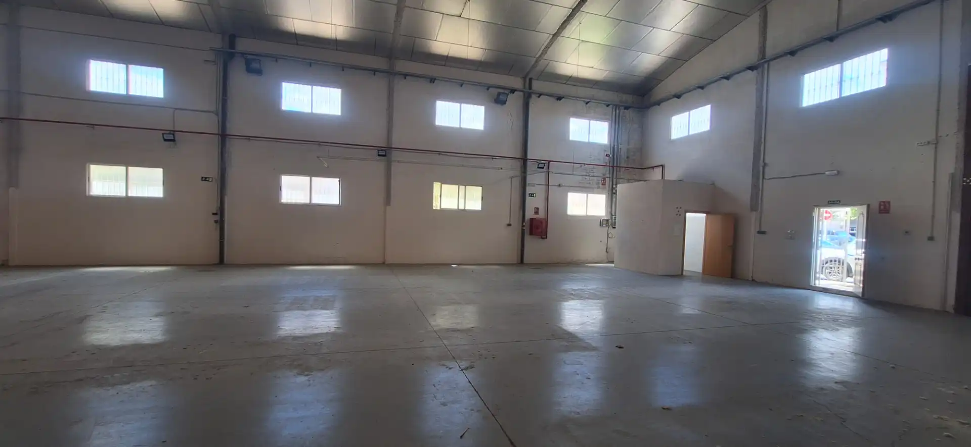 Industrial buildings for sale in Meliana