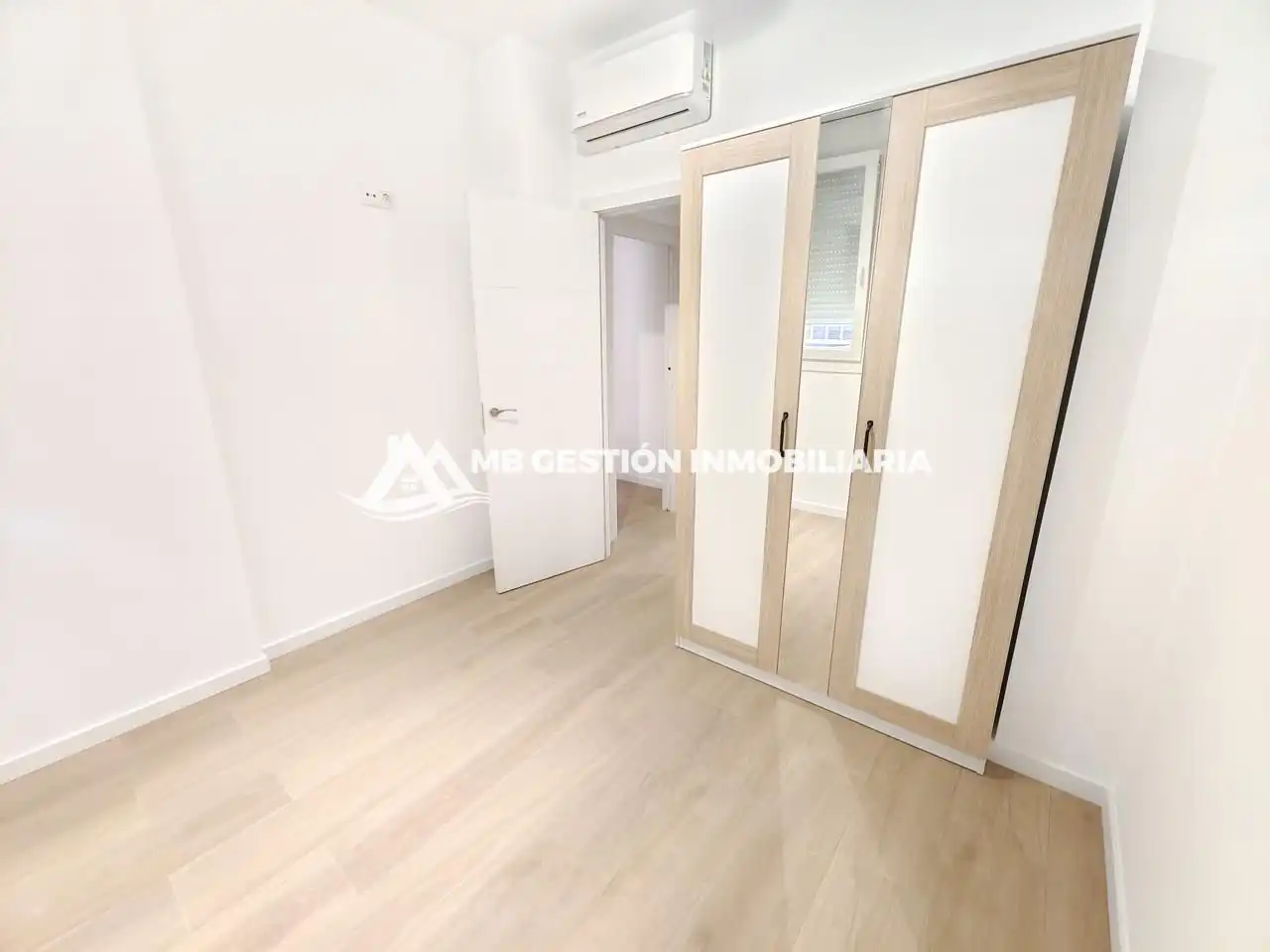 Habitación de Planta baja en venta en Getafe con Aire acondicionado y Calefacción