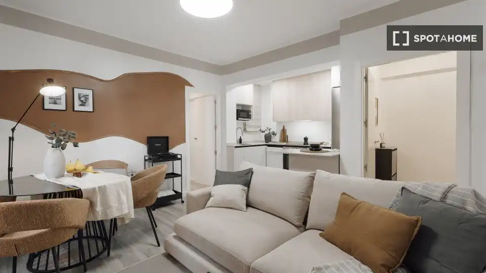 Sala d'estar de Apartament per a compartir en Madrid amb Aire condicionat, Terrassa i Moblat