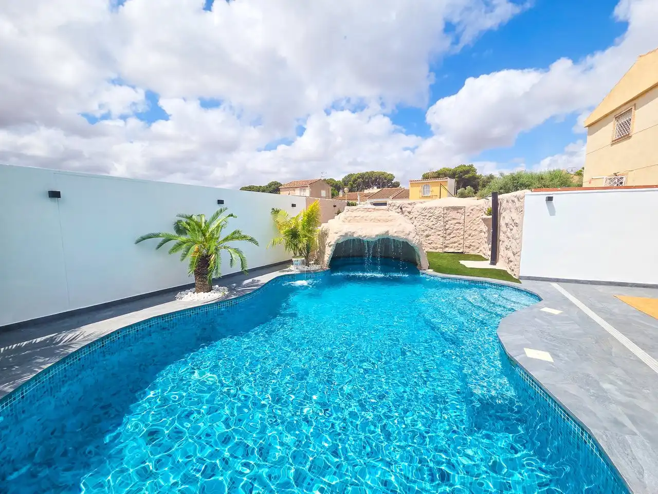 Piscina de Finca rústica en venda en Cartagena