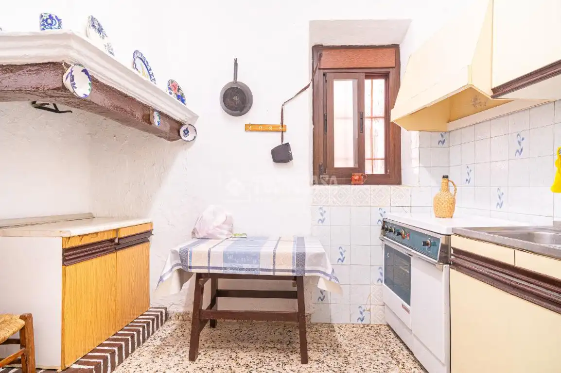Küche von Einfamilien-Reihenhaus zum Verkauf in Torvizcón mit Terrasse