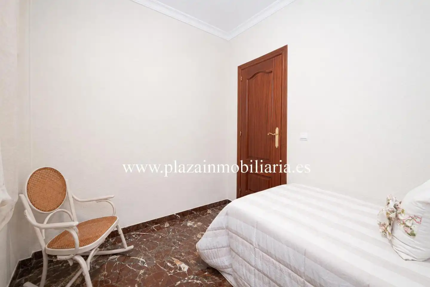 Habitación de Casa o chalet en venta en Lucena con Aire acondicionado, Trastero y Balcón