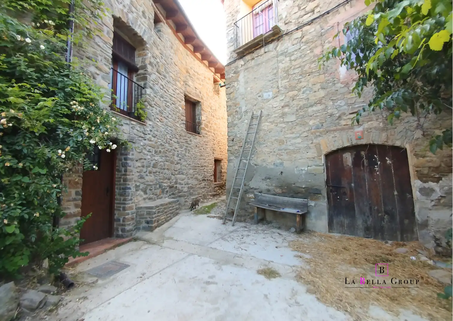 Haus zum Verkauf in Carrer Baró d'Eroles