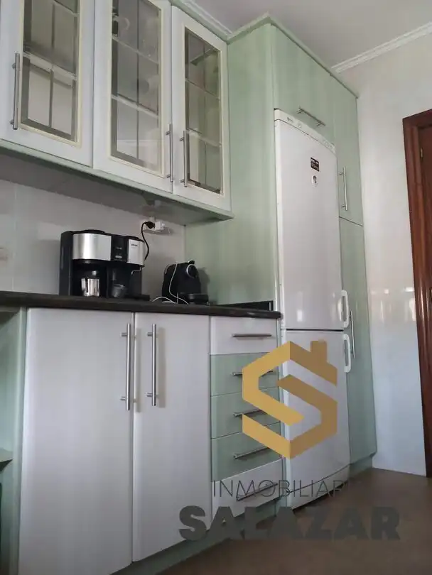 Cocina de Piso de alquiler en Usansolo con Calefacción y Balcón