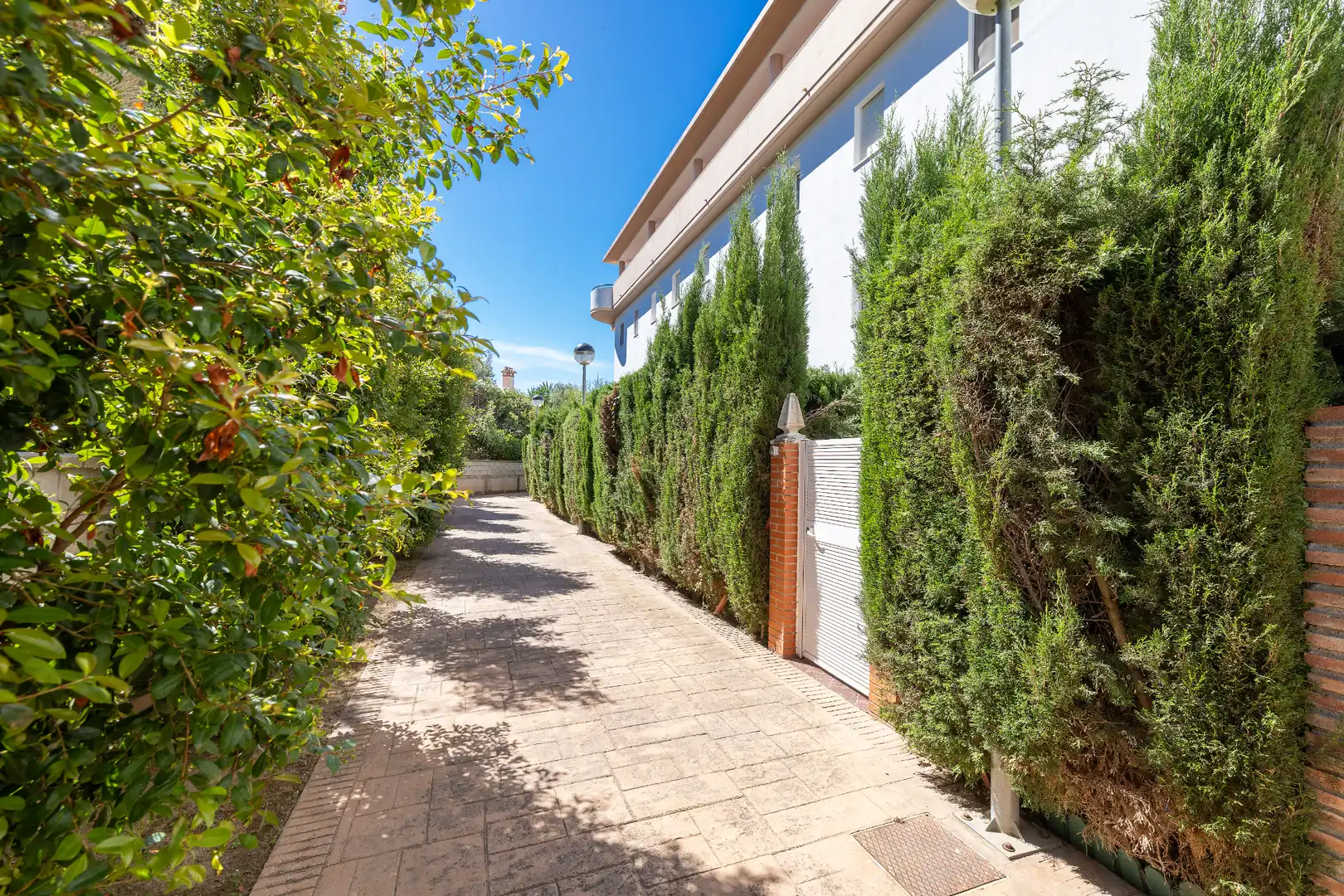 Vista exterior de Dúplex en venda en Rincón de la Victoria amb Aire condicionat, Calefacció i Jardí privat