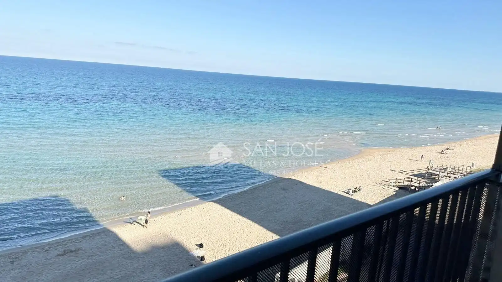 Vista exterior de Piso en venta en Elche / Elx con Calefacción, Terraza y Balcón