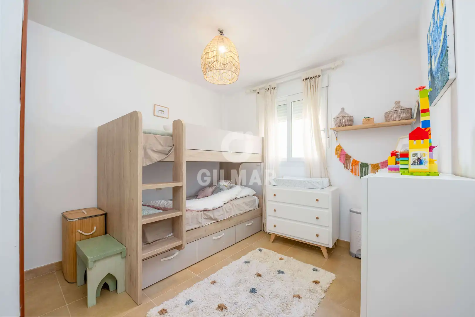 Schlafzimmer von Einfamilien-Reihenhaus zum Verkauf in Tarifa mit Heizung, Privatgarten und Schwimmbad