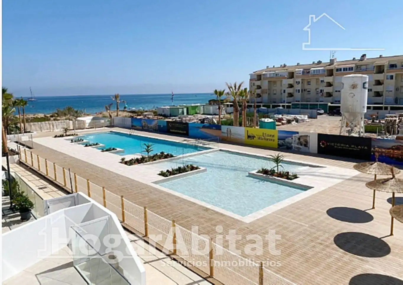 Attique avec piscine à vendre à Carrer LLac Maracaibo