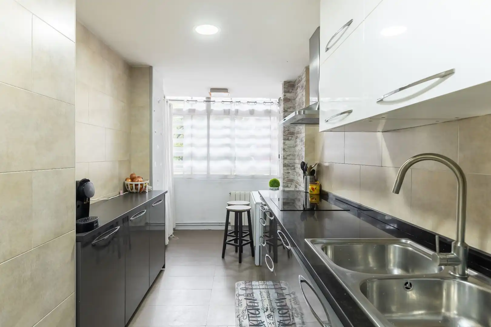 Kitchen of Flat for sale in Can Borrell