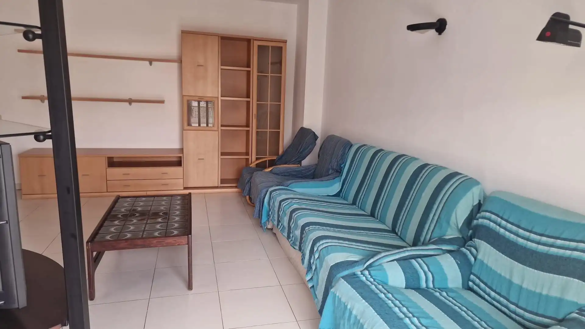 Sala de estar de Apartamento de alquiler en Tossa de Mar con Aire acondicionado, Jardín privado y Terraza