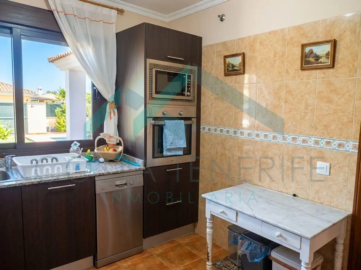 Cocina de Casa o chalet en venta en Guía de Isora con Trastero y Piscina