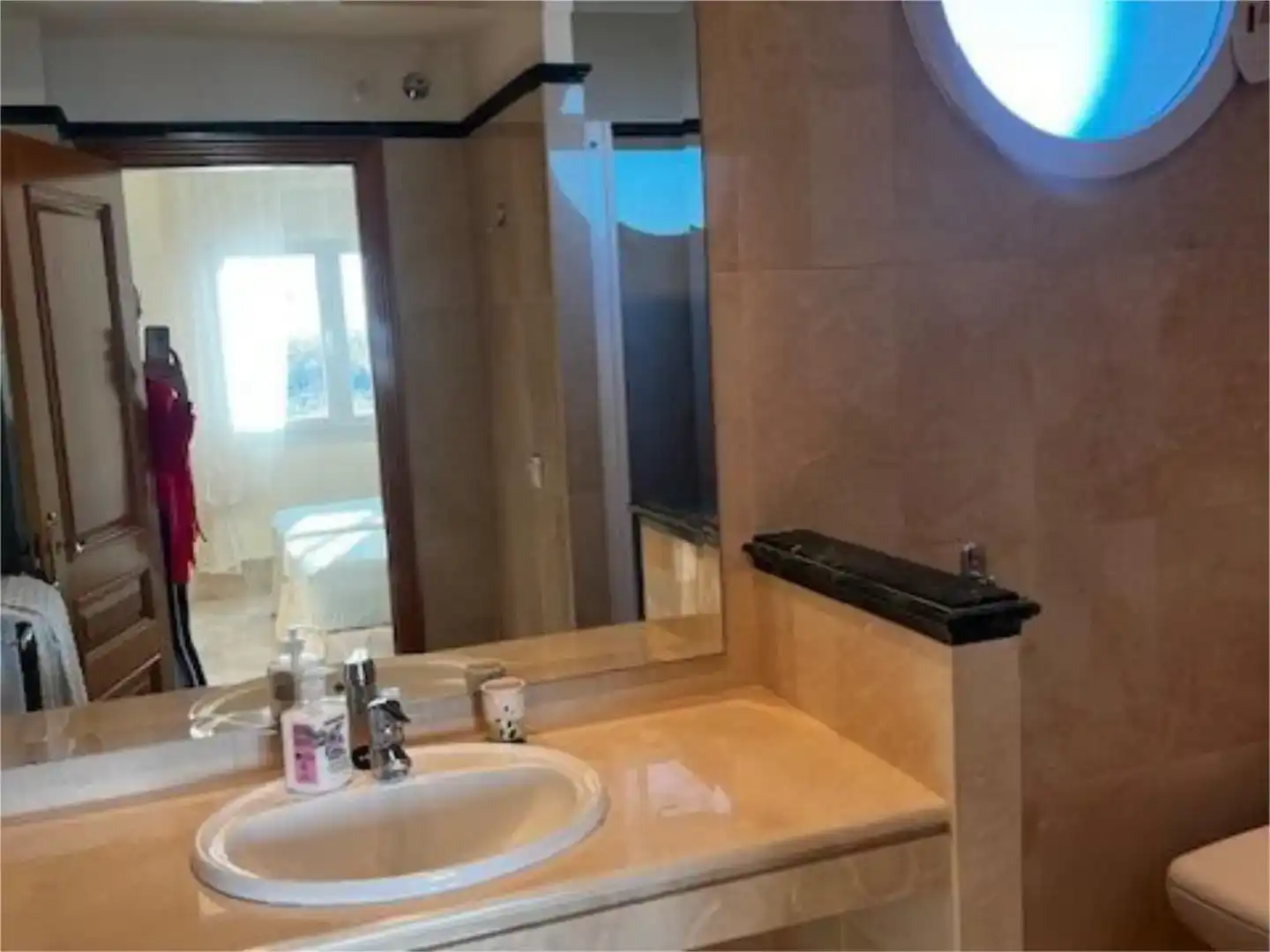 Badezimmer von Wohnung zur Miete in Marbella mit Klimaanlage, Privatgarten und Möbliert