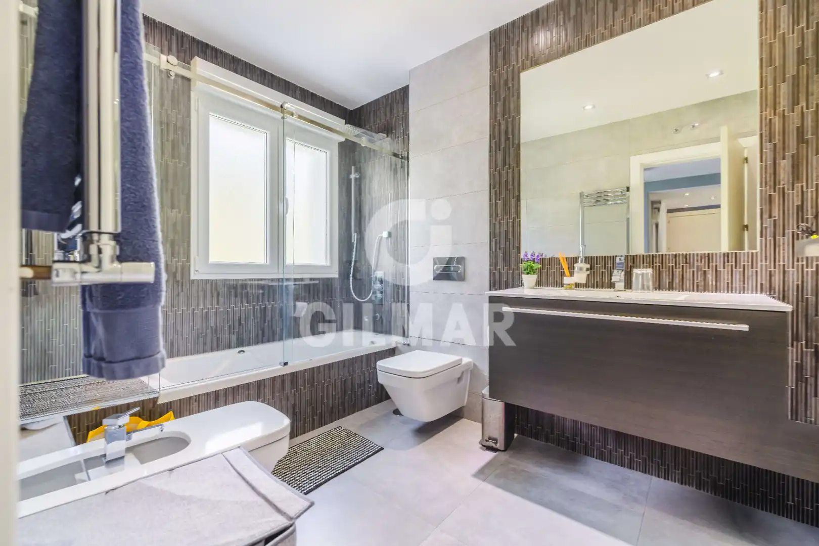Bathroom of Houses for sale in Las Rozas de Madrid  with Air Conditioner, Heating and Private garden