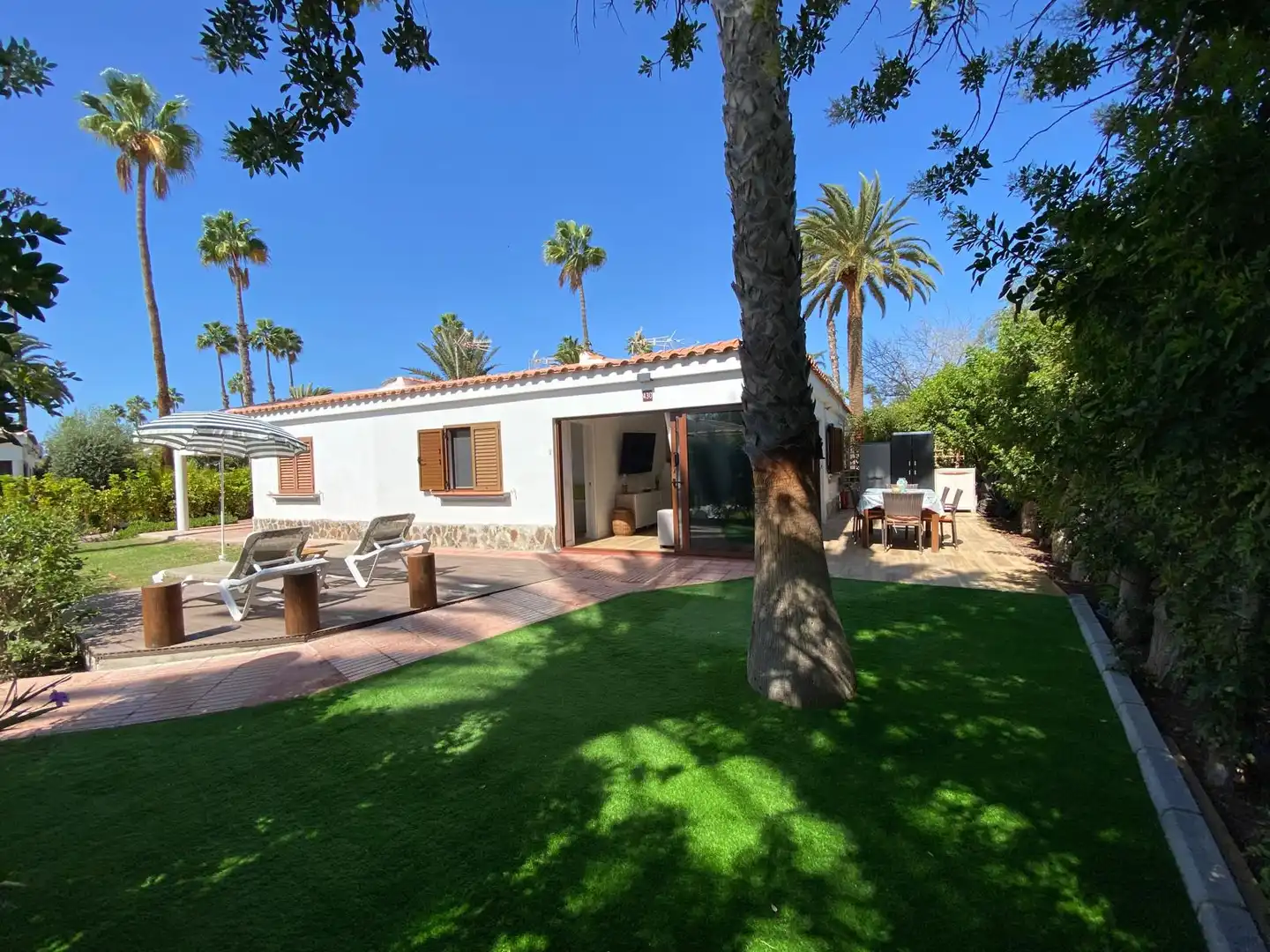 Jardí de Casa o xalet en venda en San Bartolomé de Tirajana amb Aire condicionat, Terrassa i Moblat
