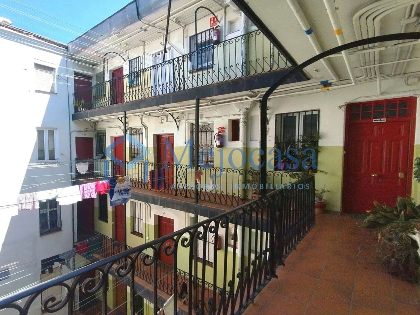Vista exterior de Pis en venda en  Madrid Capital amb Calefacció