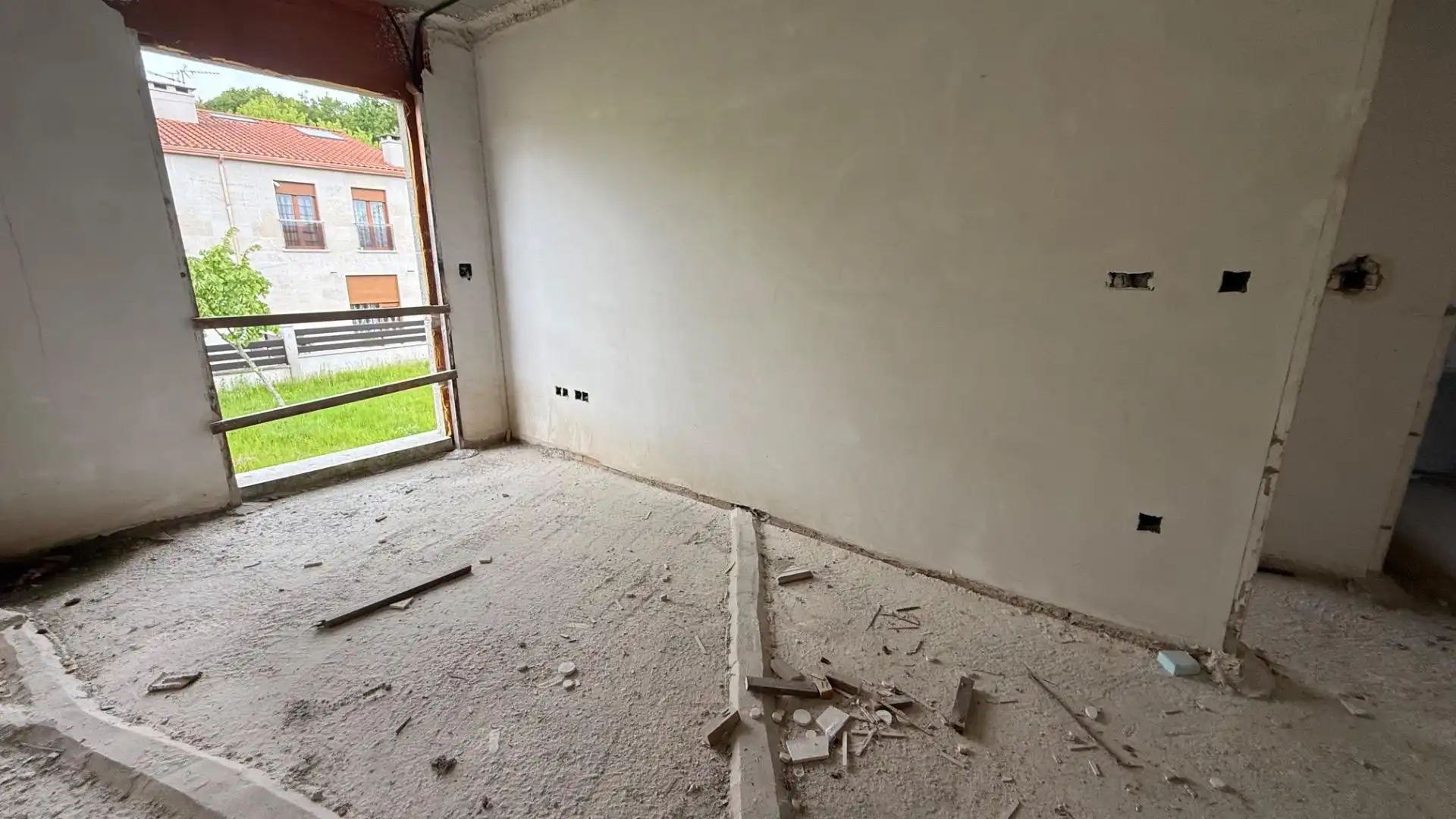 Casa adosada en venta en Allariz con Calefacción, Jardín privado y Terraza