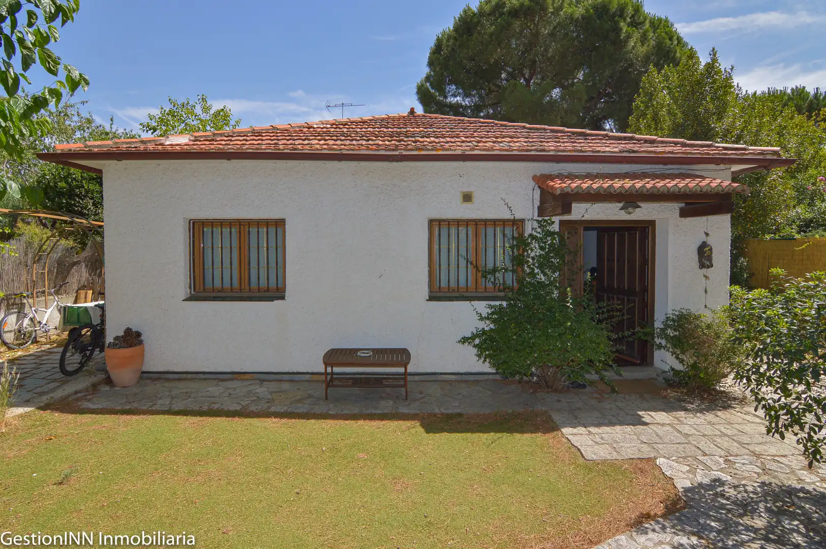 Vista exterior de Casa o chalet en venta en Las Rozas de Madrid con Calefacción, Jardín privado y Terraza