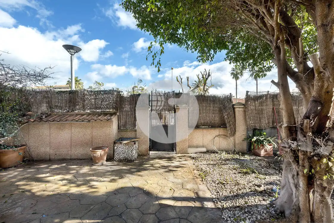 Garten von Einfamilien-Reihenhaus zum Verkauf in Alcúdia mit Terrasse, Schwimmbad und Balkon