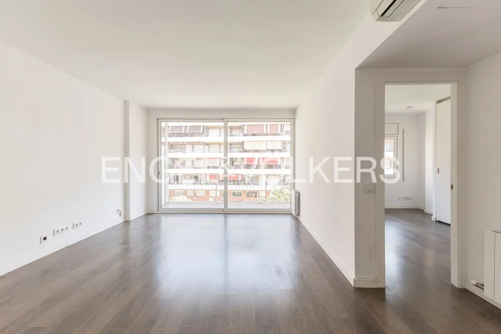 Piso en venta en Barcelona con Aire acondicionado, Calefacción y Parquet