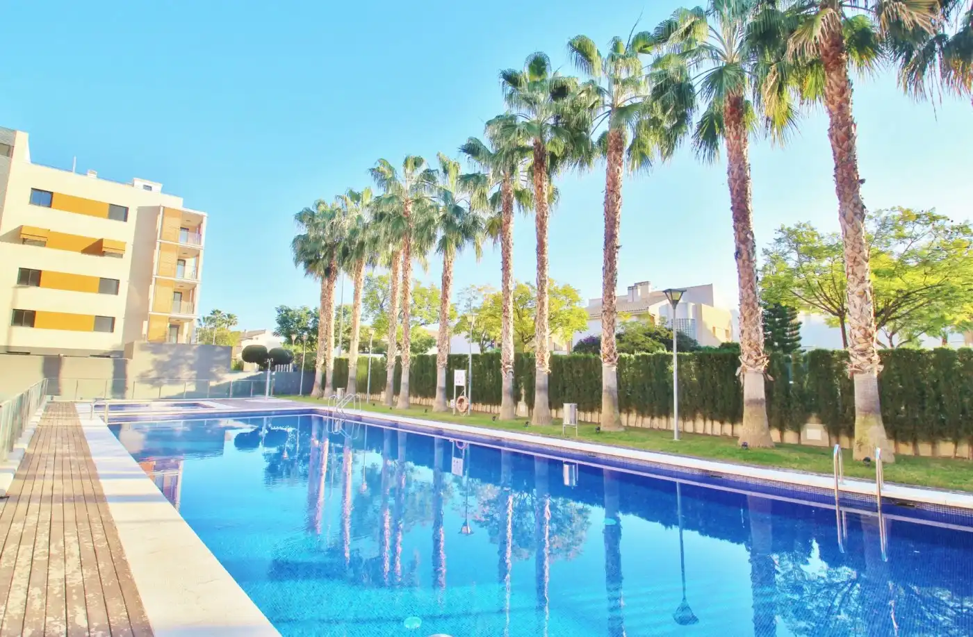 Swimming pool of Flat for rent in El Campello  with Air Conditioner, Private garden and Terrace