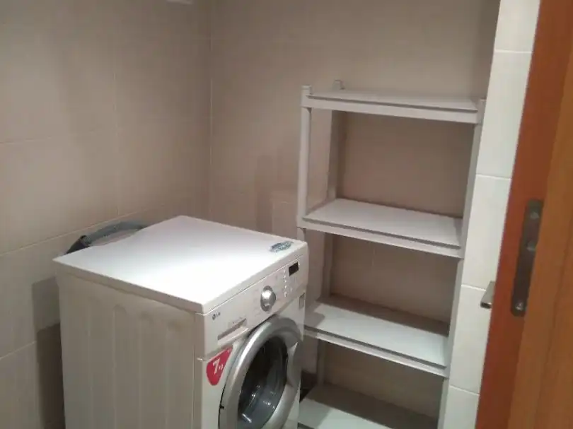 Piso con ascensor en venta en Carrer d'Hipólito Lázaro 9, imagen 7